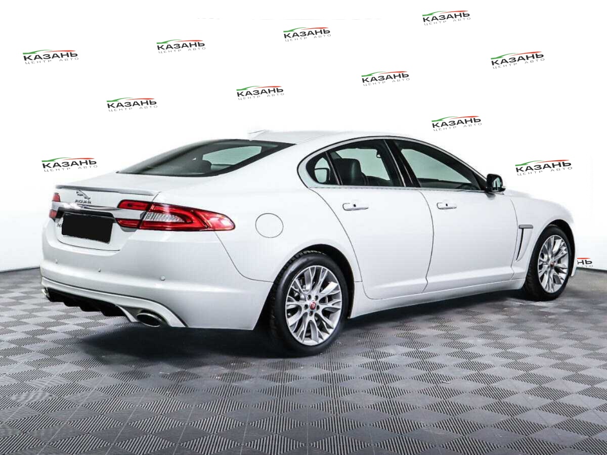 Купить Jaguar XF с пробегом. Фото: #4