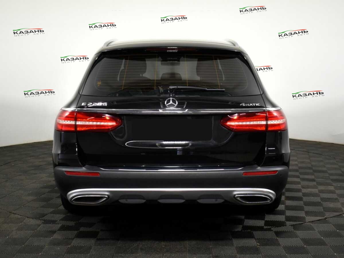 Купить Mercedes-Benz E-Класс с пробегом. Фото: #4