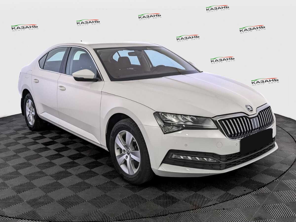 Купить Skoda Superb с пробегом. Фото: #2