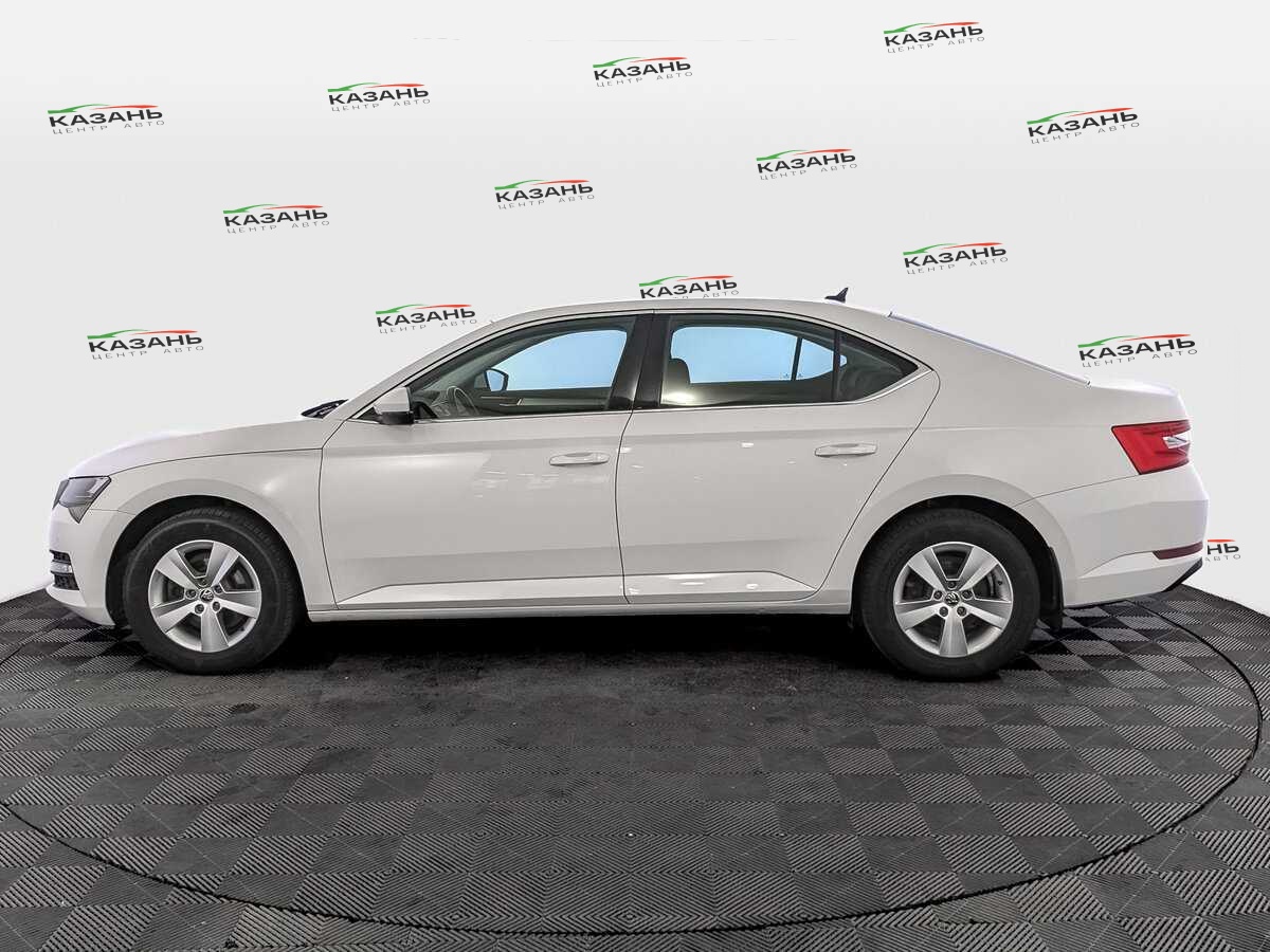 Купить Skoda Superb с пробегом. Фото: #7