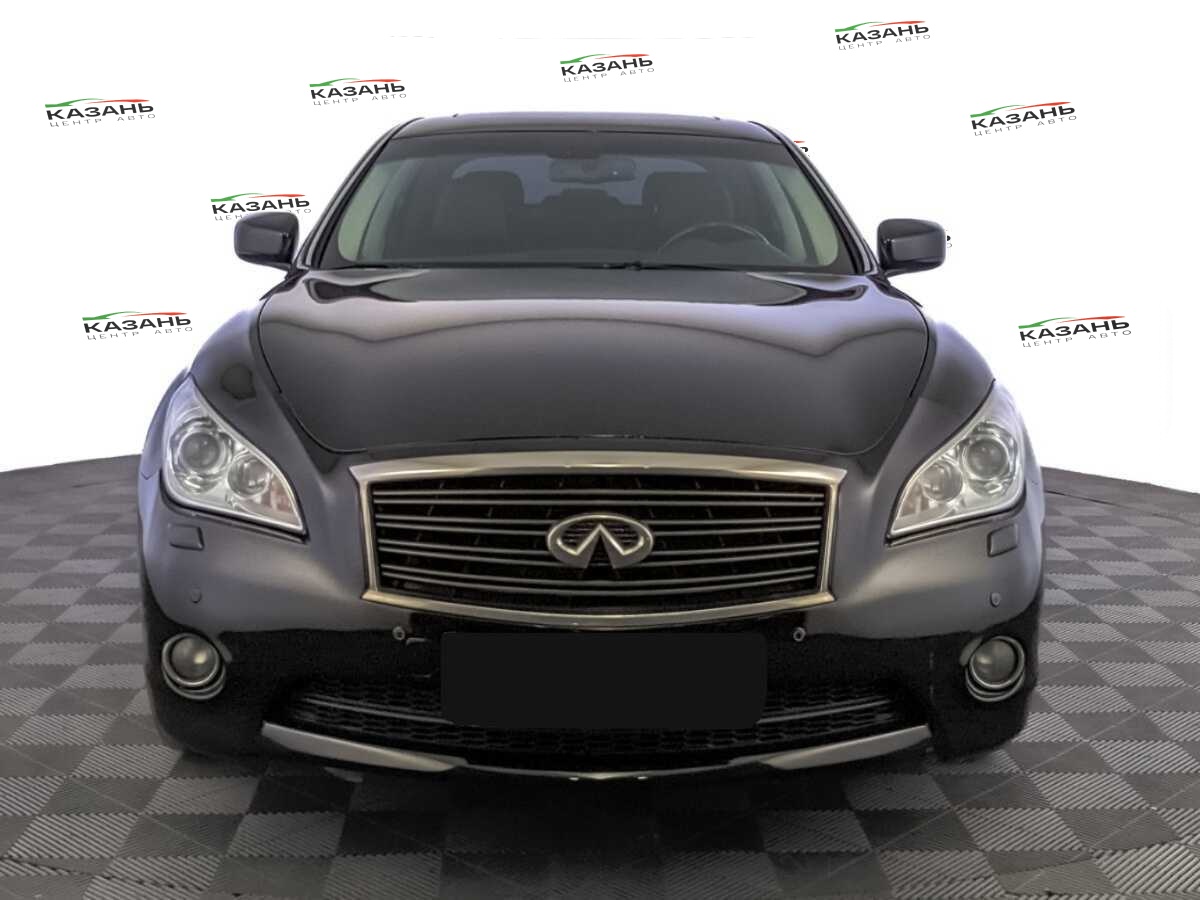 Купить Infiniti Q70 с пробегом. Фото: #1