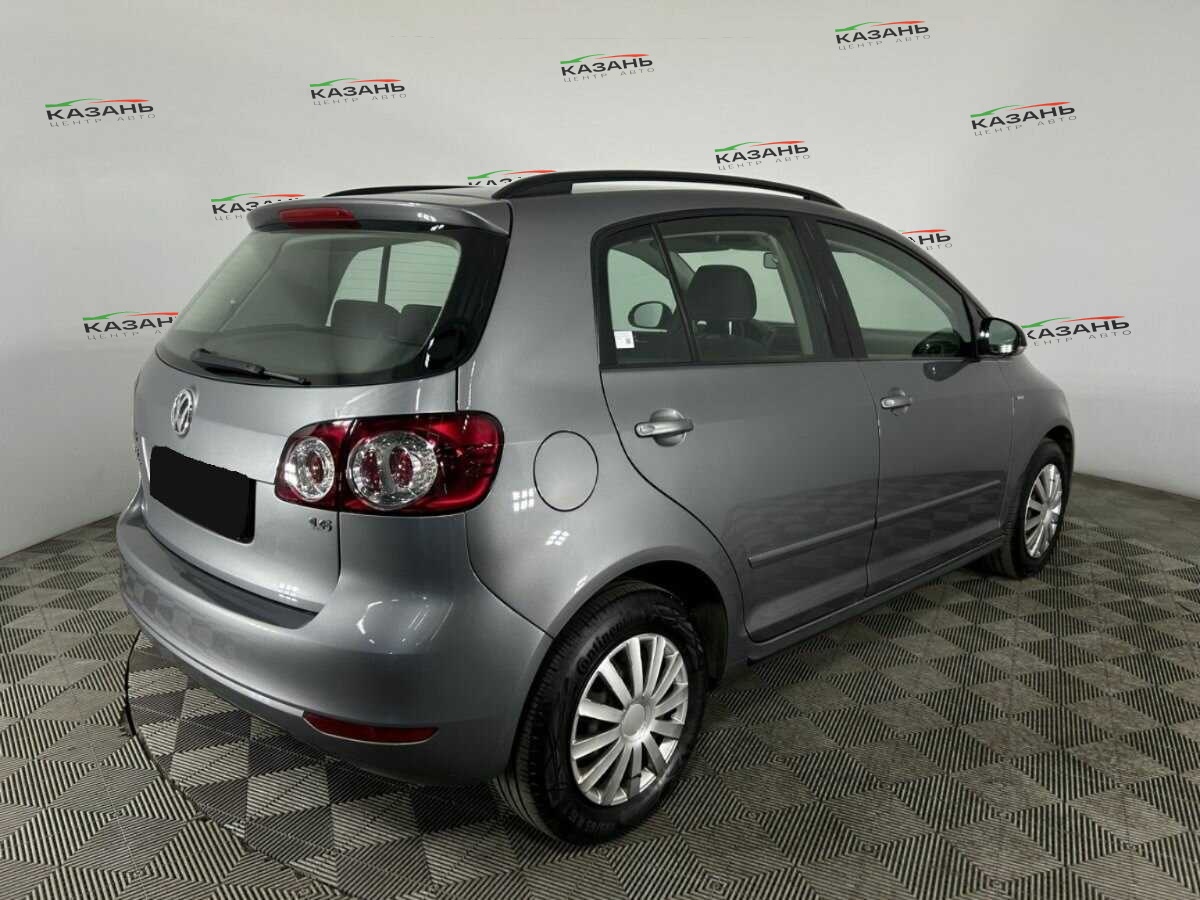 Купить Volkswagen Golf Plus с пробегом. Фото: #4