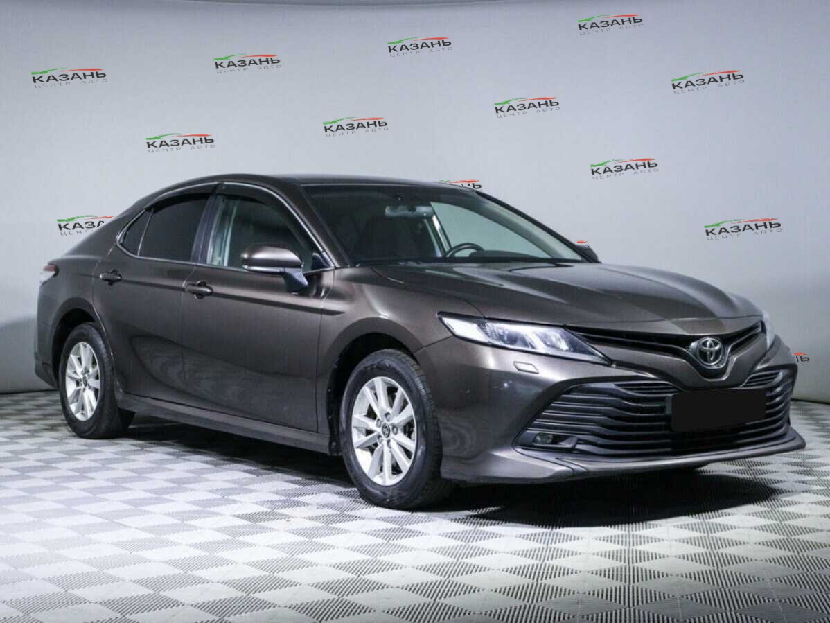 Купить Toyota Camry с пробегом. Фото: #2