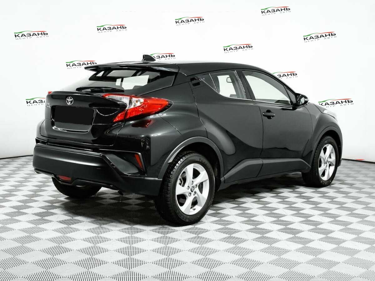 Купить Toyota C-HR с пробегом. Фото: #4