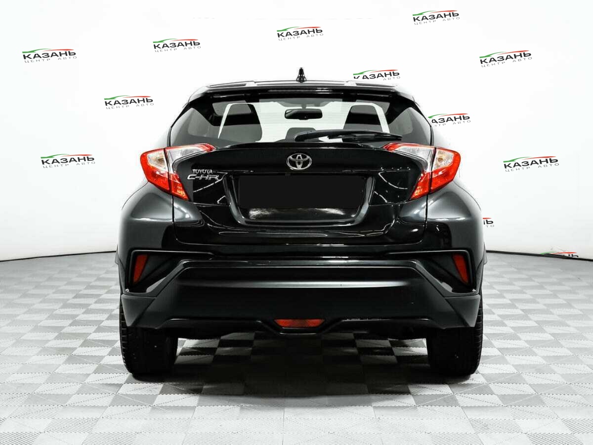Купить Toyota C-HR с пробегом. Фото: #5