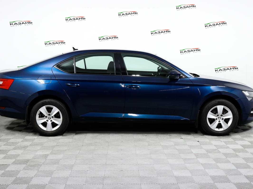 Купить Skoda Superb с пробегом. Фото: #3