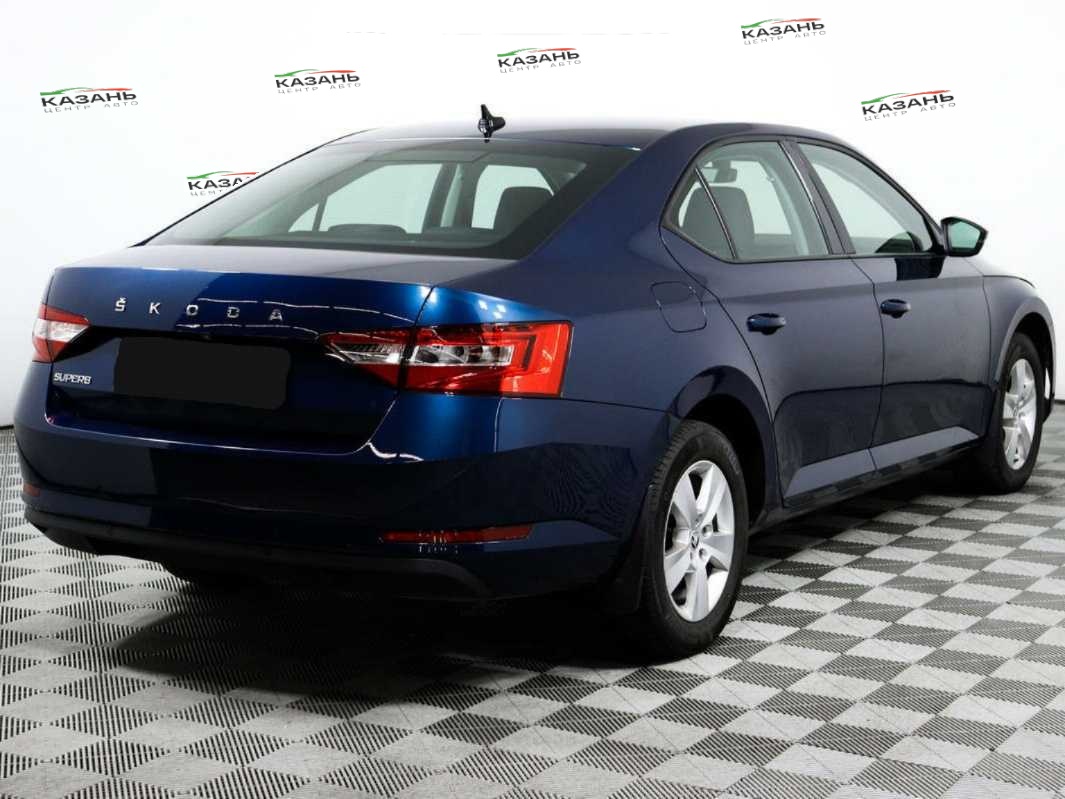 Купить Skoda Superb с пробегом. Фото: #4
