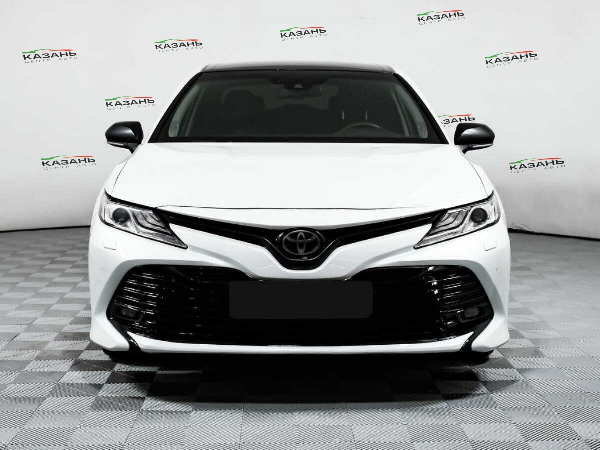 Купить Toyota Camry с пробегом. Фото: #1