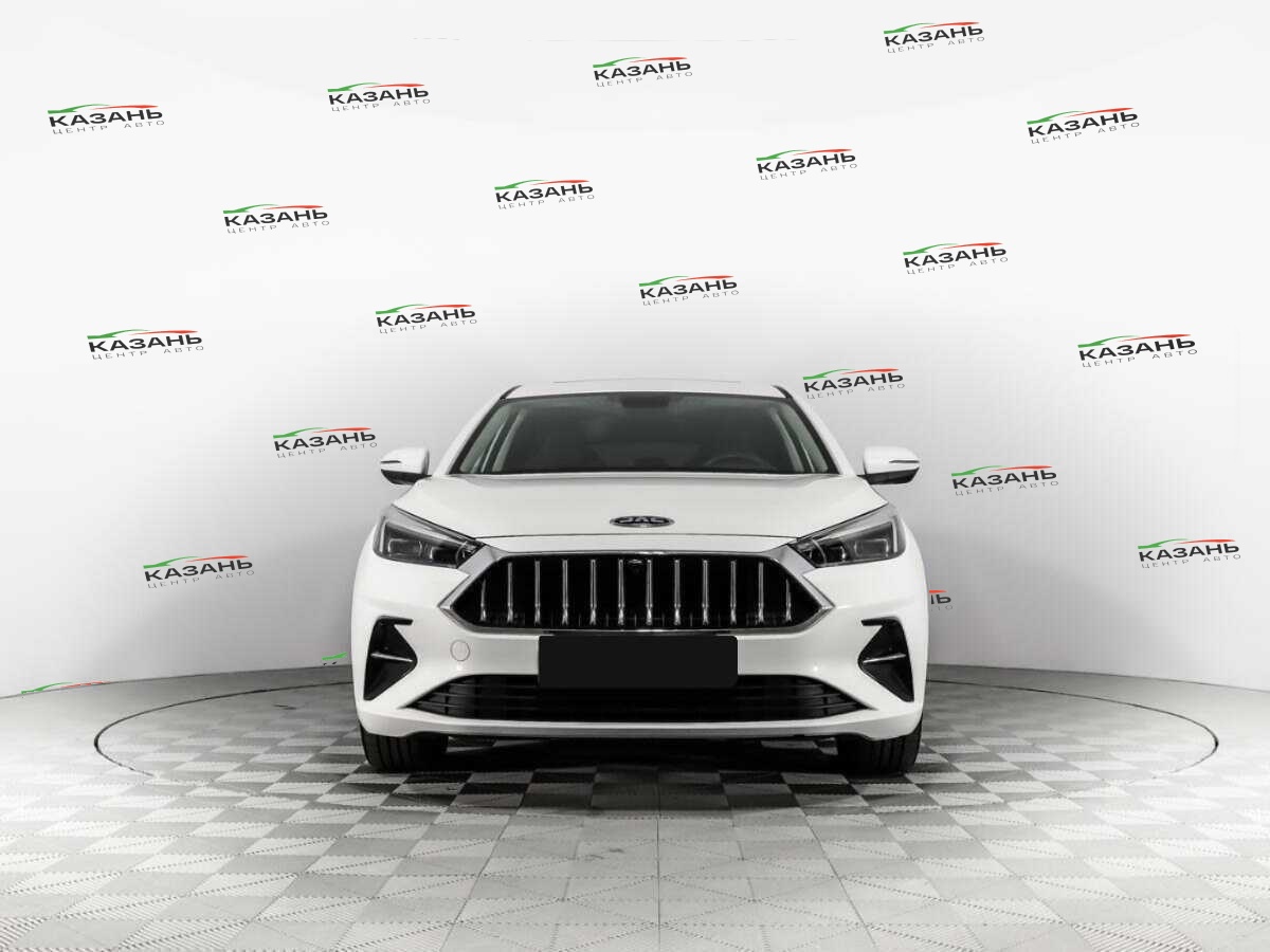 Купить JAC J7 с пробегом. Фото: #1