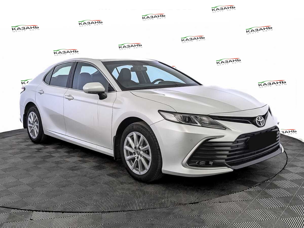 Купить Toyota Camry с пробегом. Фото: #2