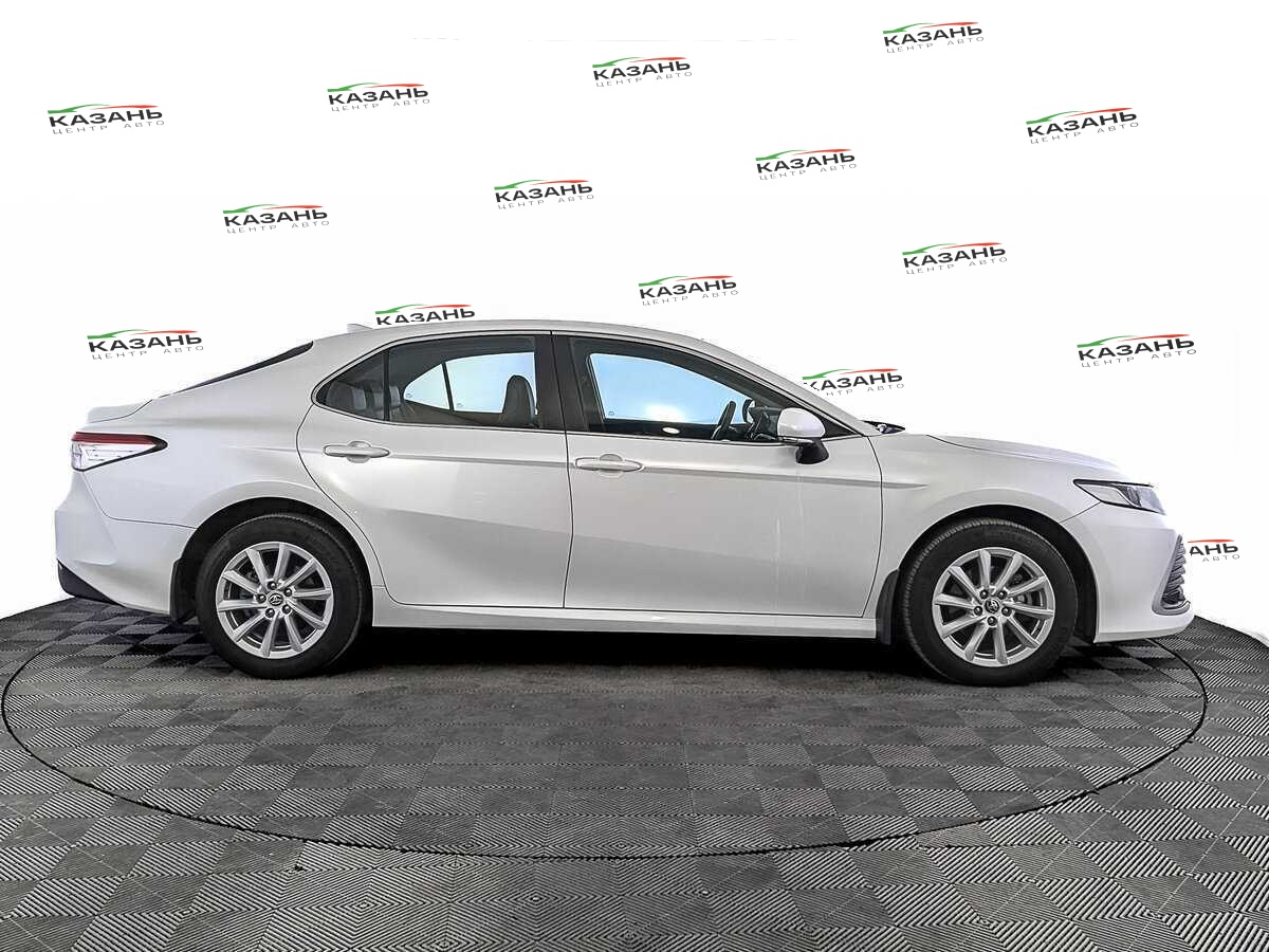 Купить Toyota Camry с пробегом. Фото: #3