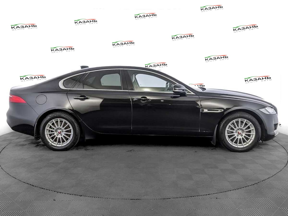 Купить Jaguar XF с пробегом. Фото: #3