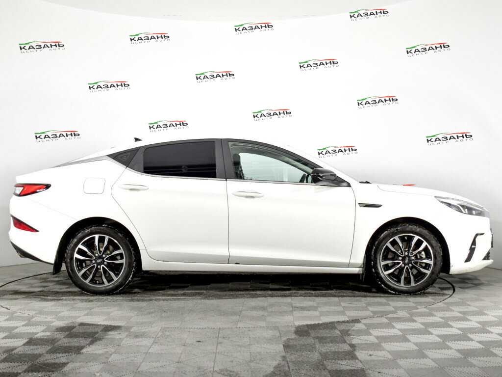 Купить JAC J7 с пробегом. Фото: #3