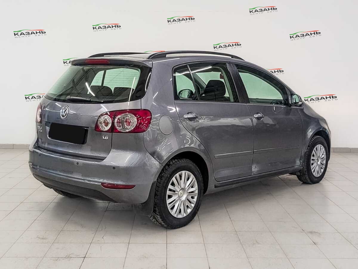 Купить Volkswagen Golf Plus с пробегом. Фото: #4