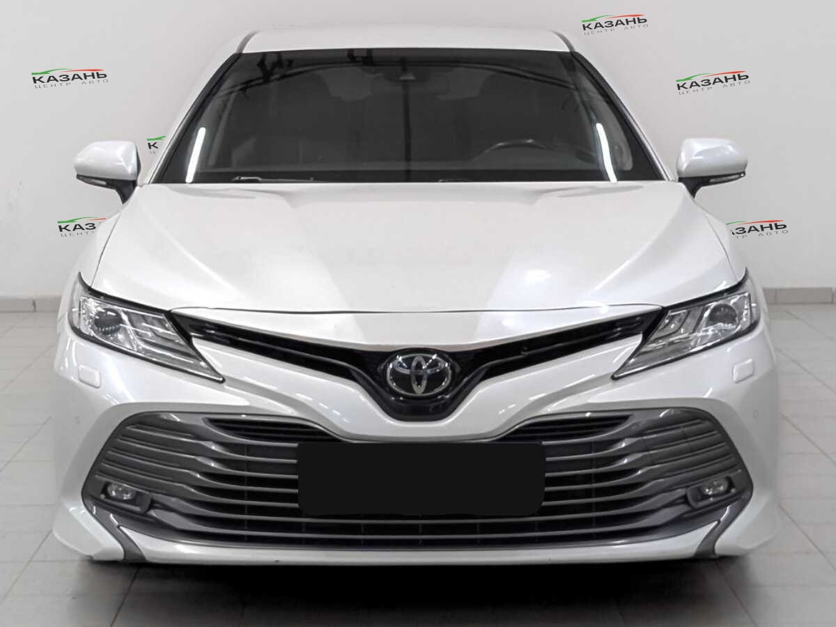 Купить Toyota Camry с пробегом. Фото: #1