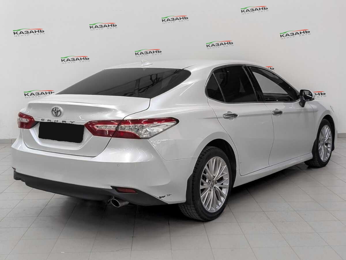 Купить Toyota Camry с пробегом. Фото: #4