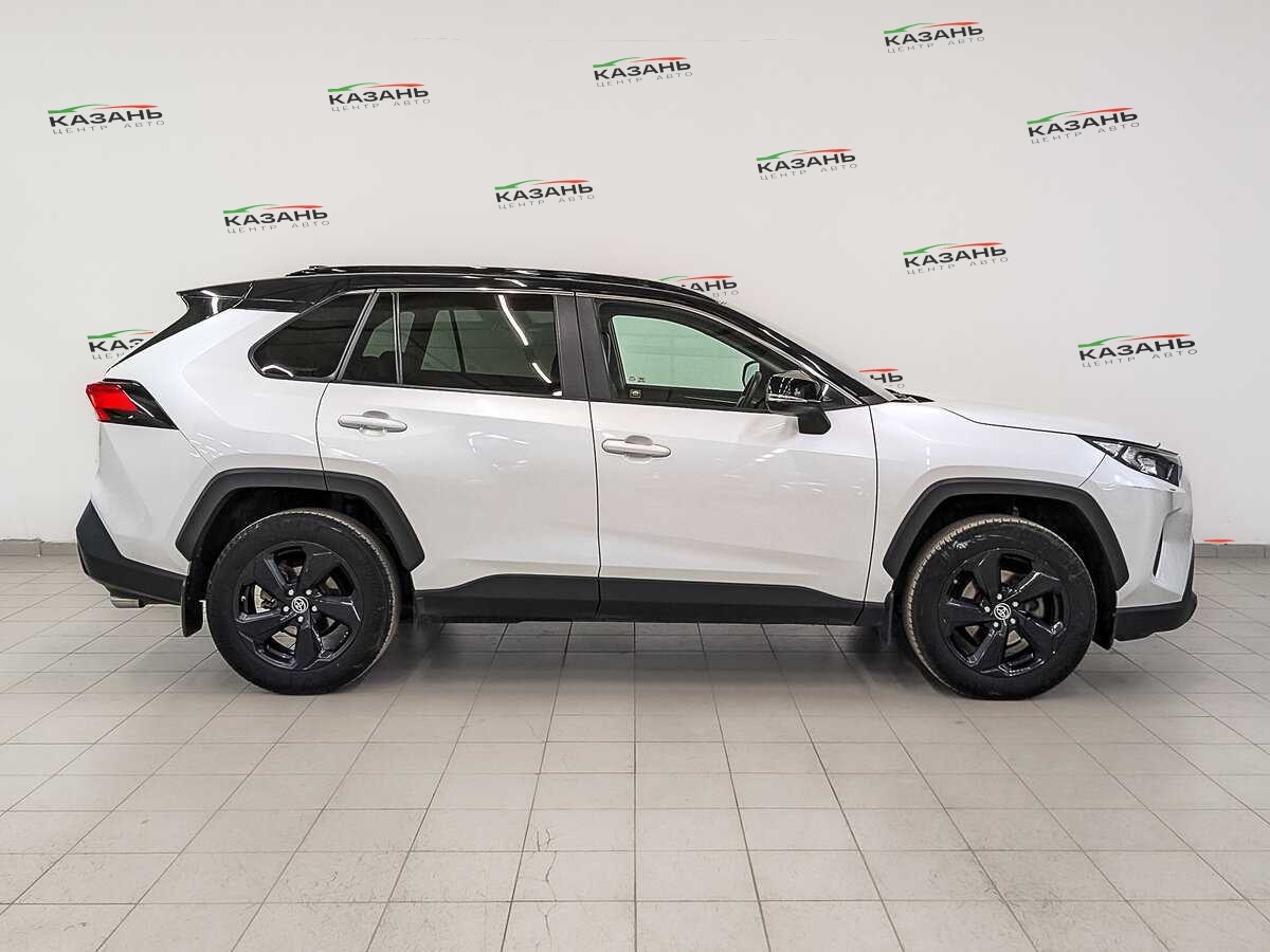 Купить Toyota RAV4 с пробегом. Фото: #3