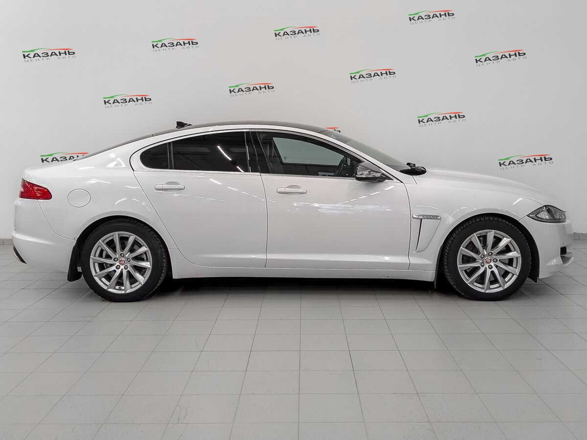 Купить Jaguar XF с пробегом. Фото: #3