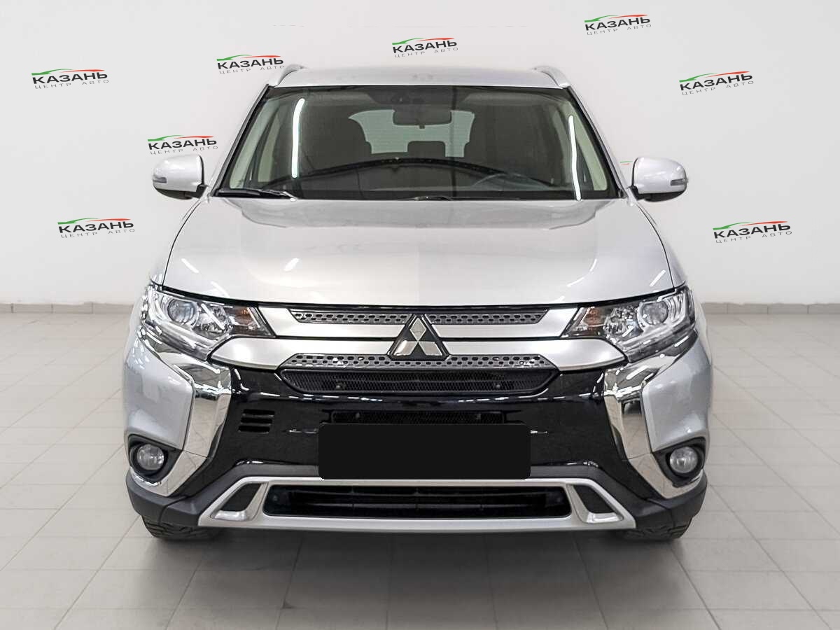 Купить Mitsubishi Outlander с пробегом. Фото: #1