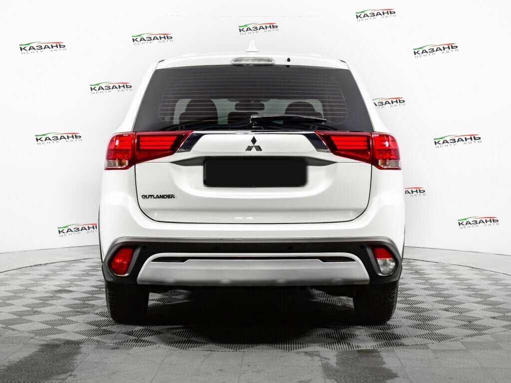Купить Mitsubishi Outlander с пробегом. Фото: #5