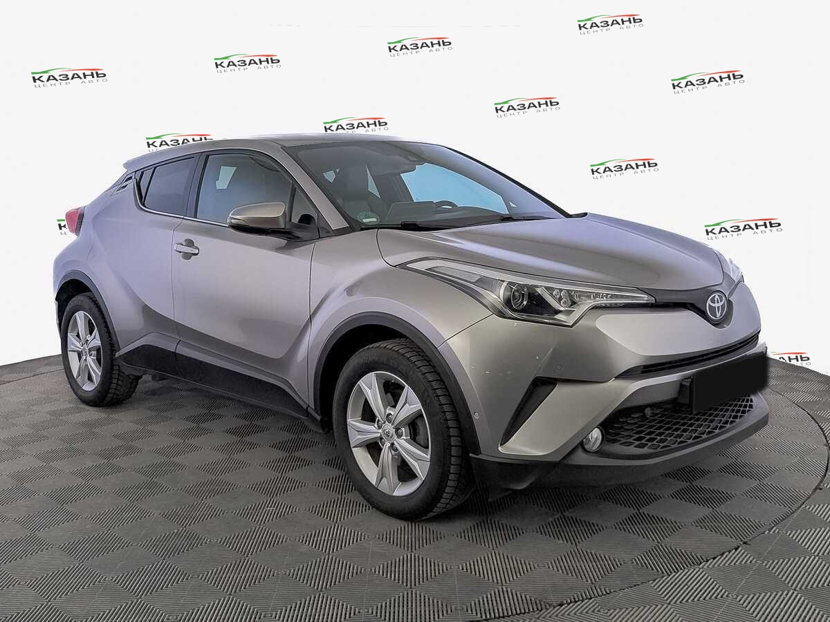 Купить Toyota C-HR с пробегом. Фото: #2