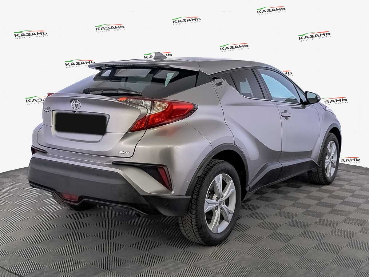 Купить Toyota C-HR с пробегом. Фото: #4