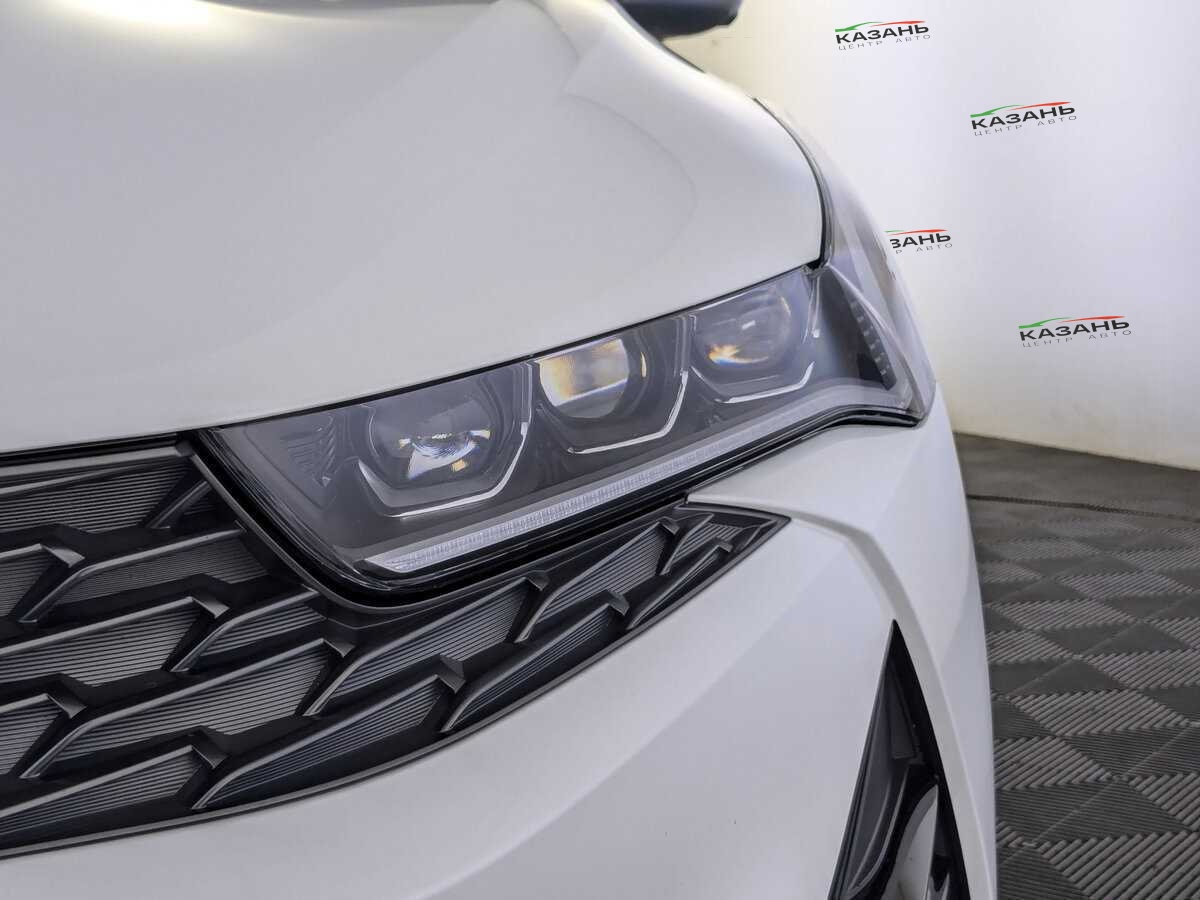 Купить Kia K5 с пробегом. Фото: #10