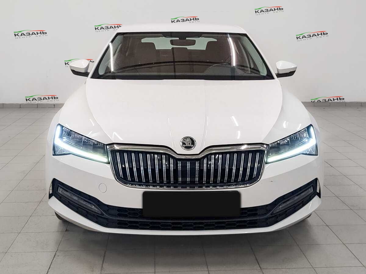 Купить Skoda Superb с пробегом. Фото: #2