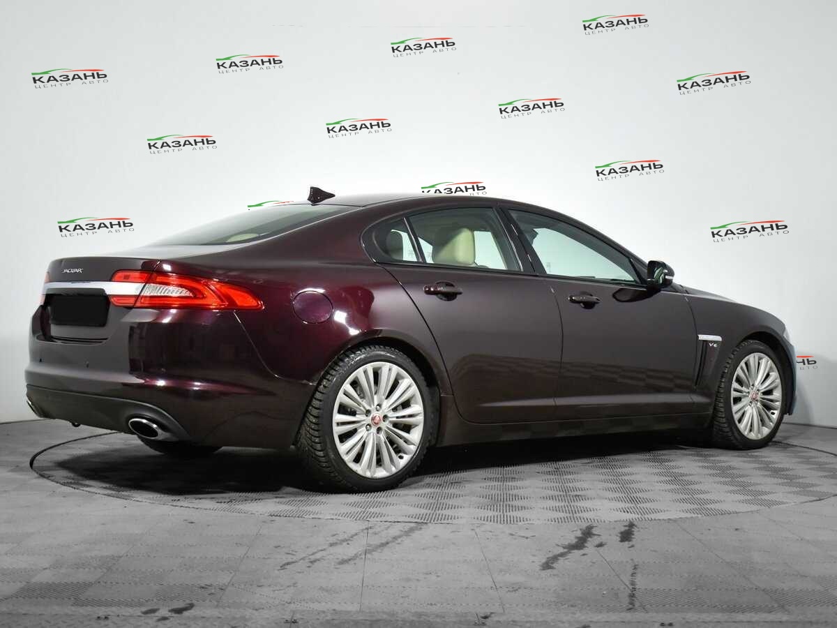 Купить Jaguar XF с пробегом. Фото: #3