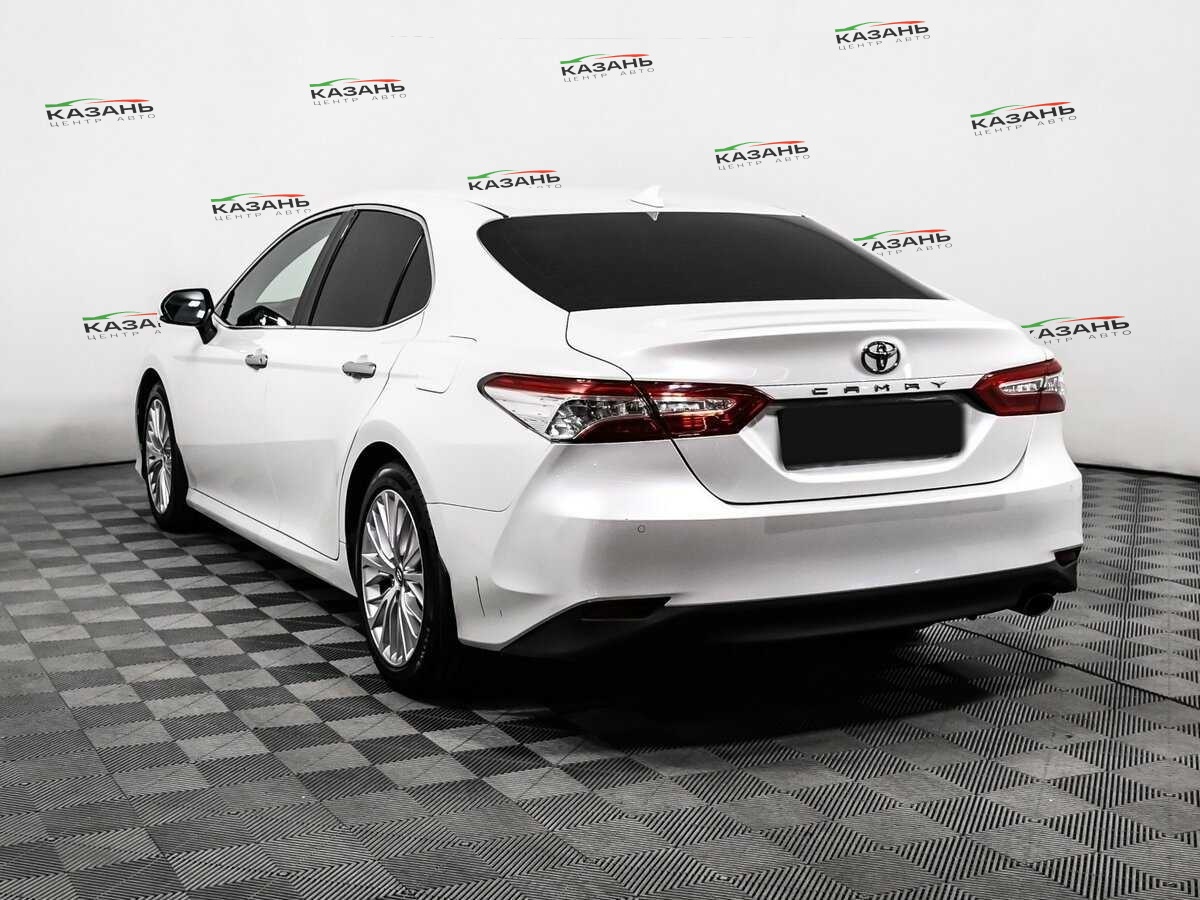 Купить Toyota Camry с пробегом. Фото: #6