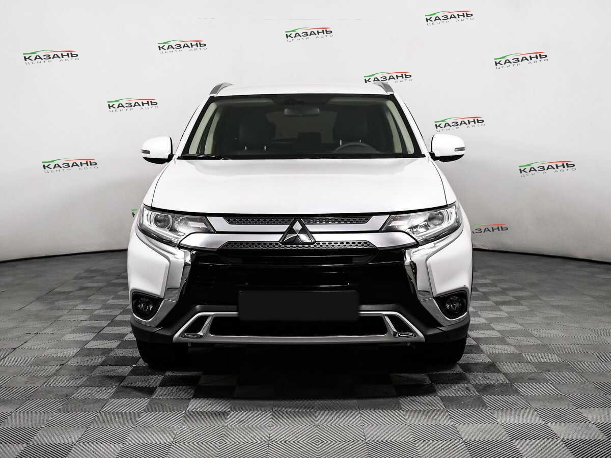 Купить Mitsubishi Outlander с пробегом. Фото: #1