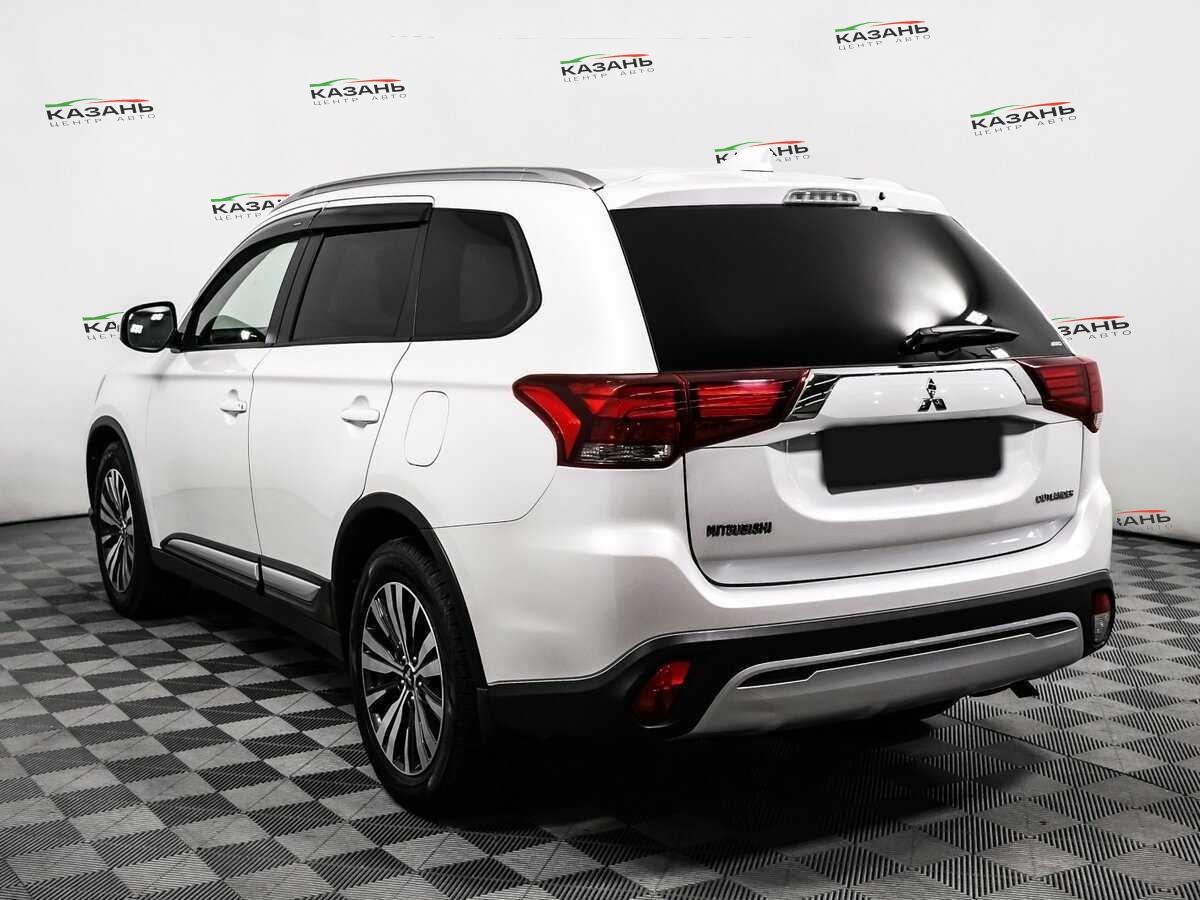 Купить Mitsubishi Outlander с пробегом. Фото: #6