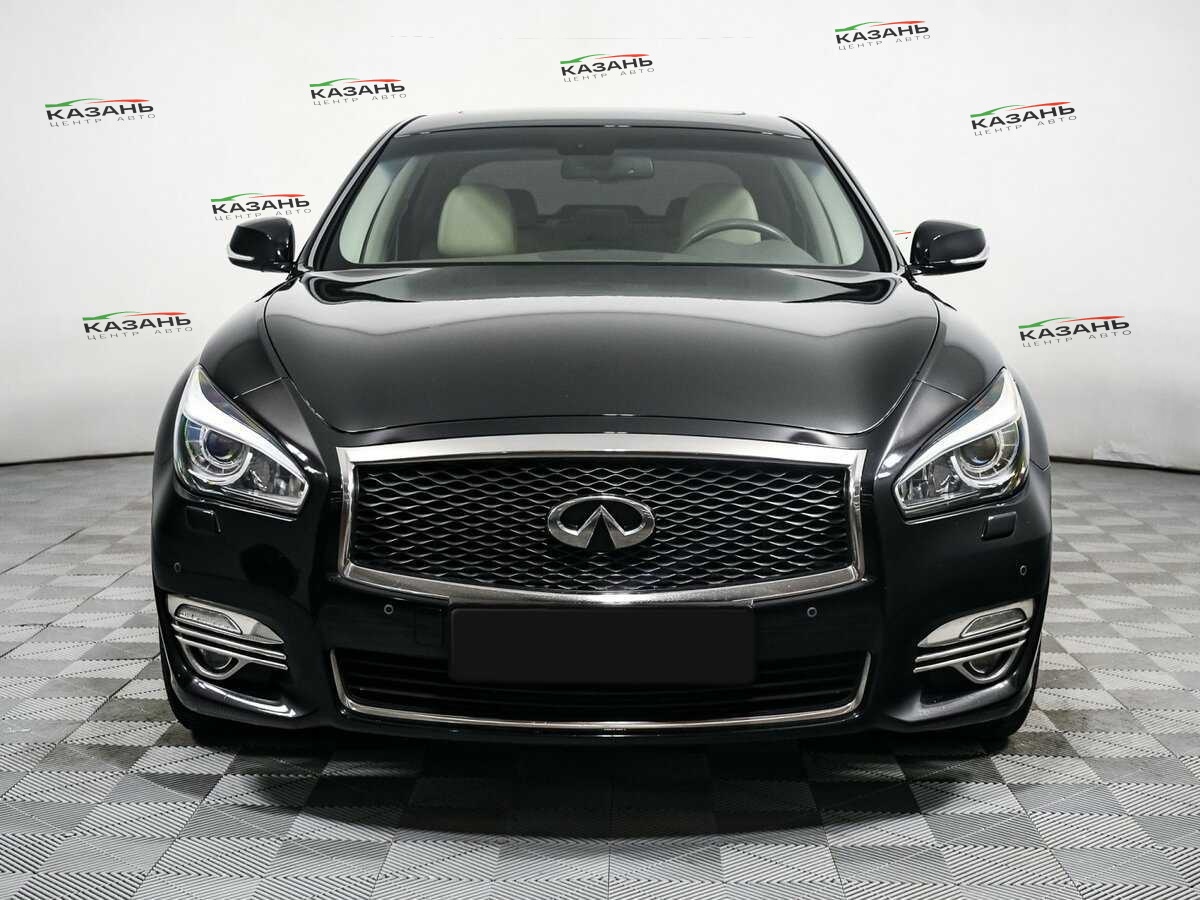 Купить Infiniti Q70 с пробегом. Фото: #1