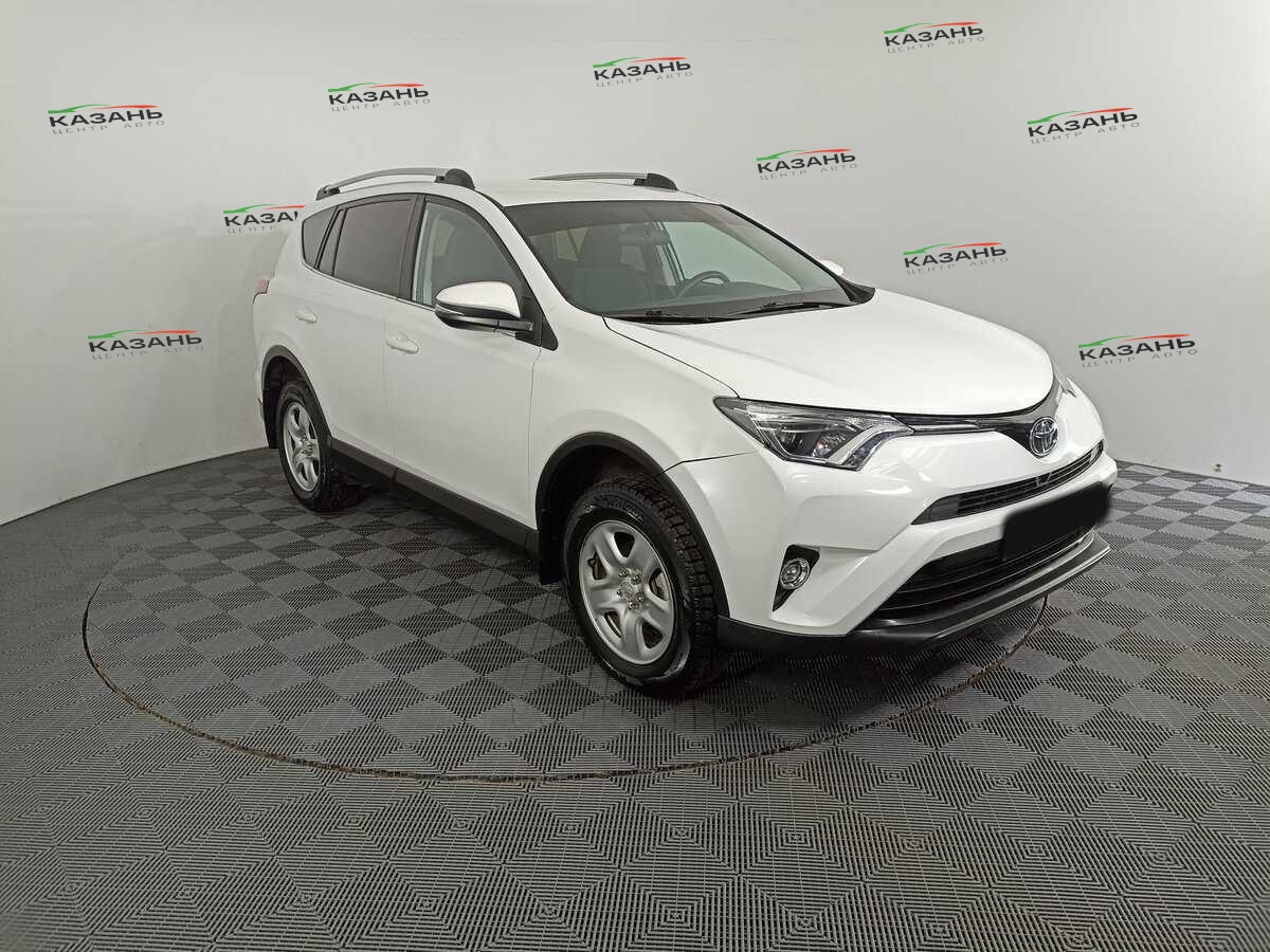 Купить Toyota RAV4 с пробегом. Фото: #2