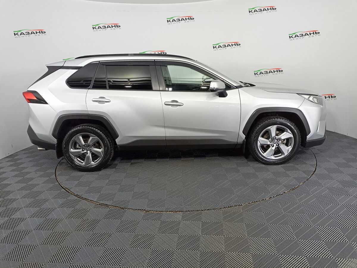 Купить Toyota RAV4 с пробегом. Фото: #3