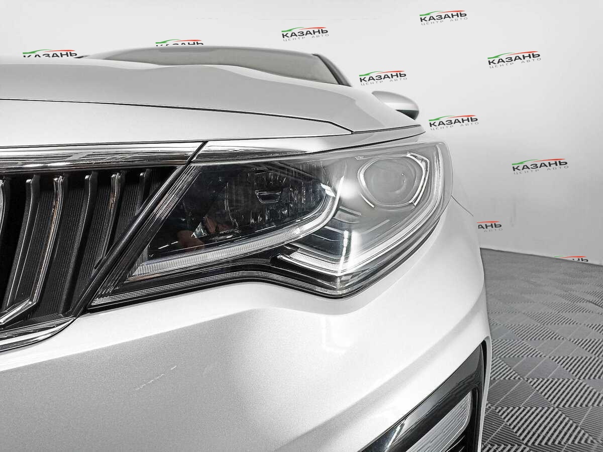 Купить Kia K5 с пробегом. Фото: #14