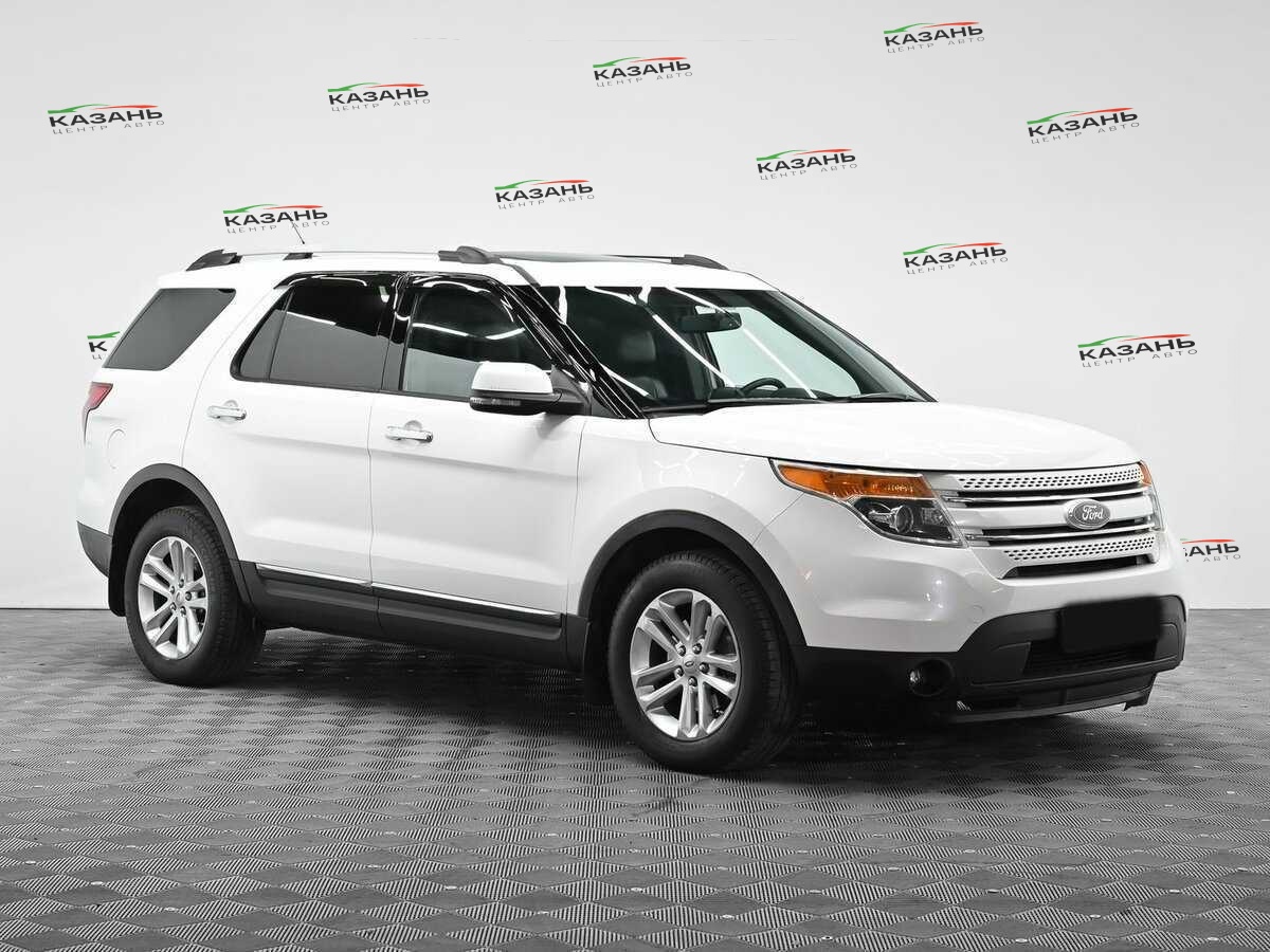 Купить Ford Explorer с пробегом. Фото: #1