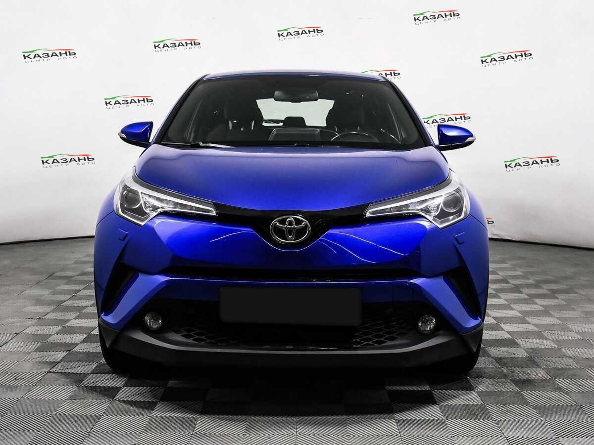 Купить Toyota C-HR с пробегом. Фото: #1