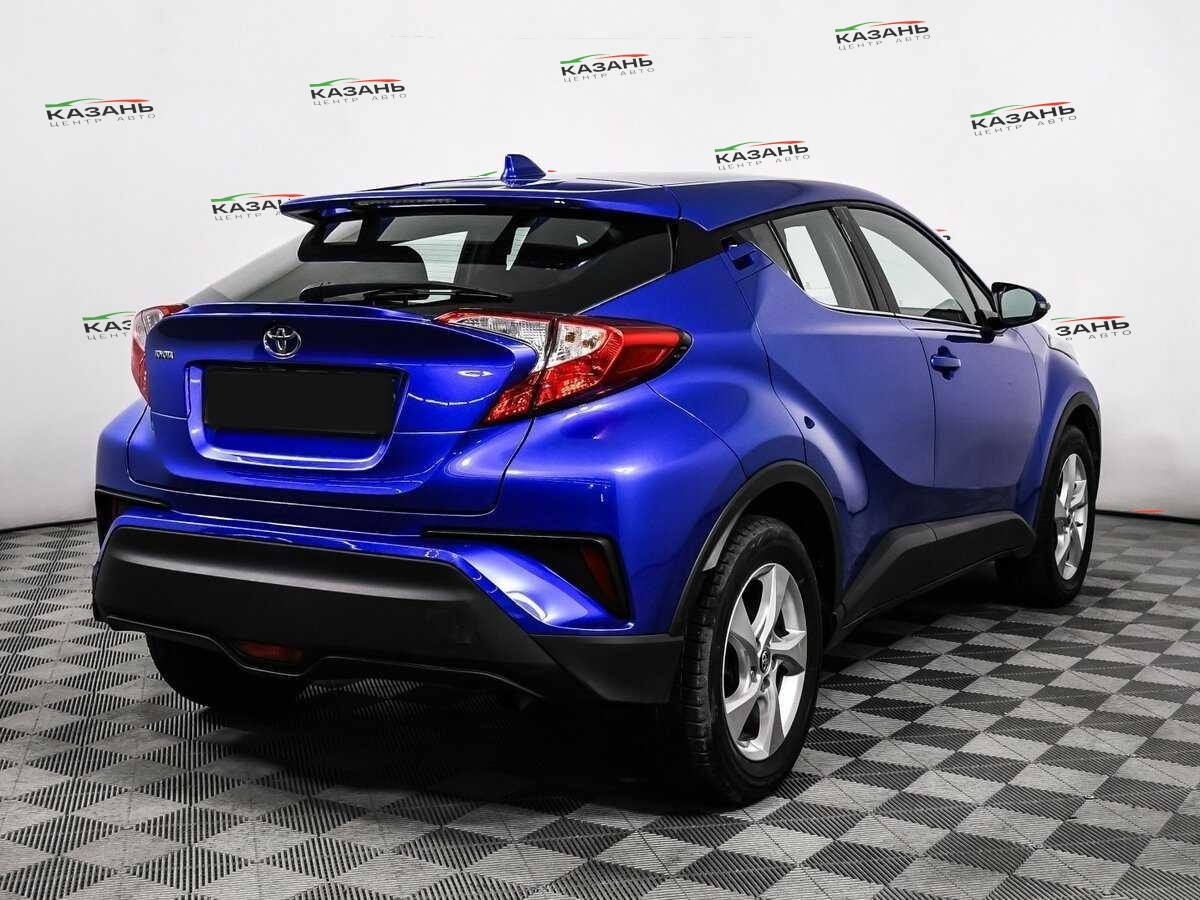 Купить Toyota C-HR с пробегом. Фото: #4