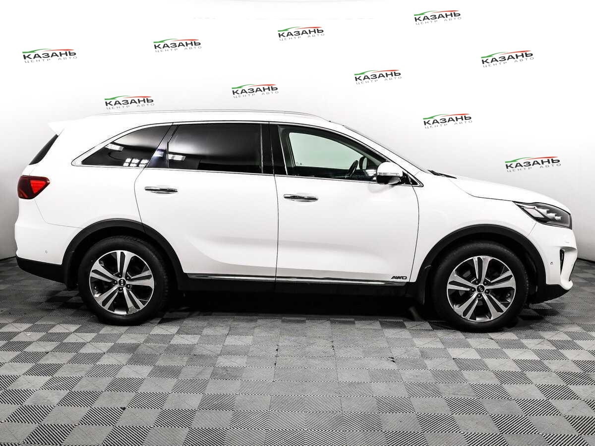 Купить Kia Sorento с пробегом. Фото: #3
