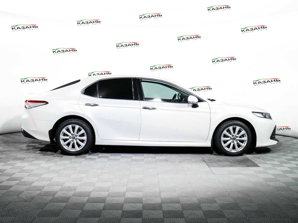 Купить Toyota Camry с пробегом. Фото: #3