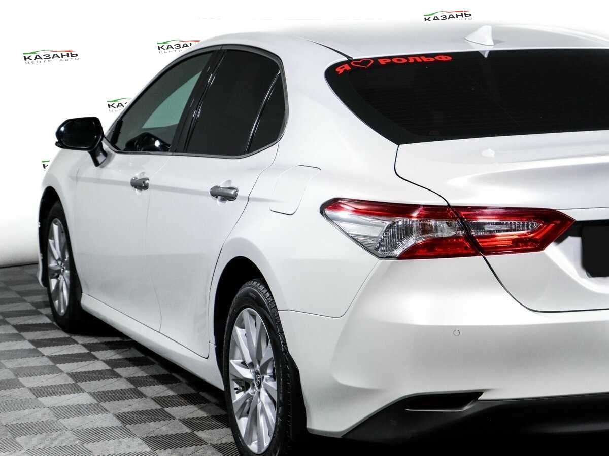 Купить Toyota Camry с пробегом. Фото: #18
