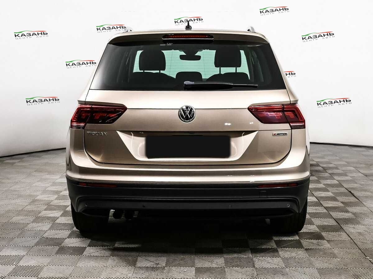 Купить Volkswagen Tiguan с пробегом. Фото: #5