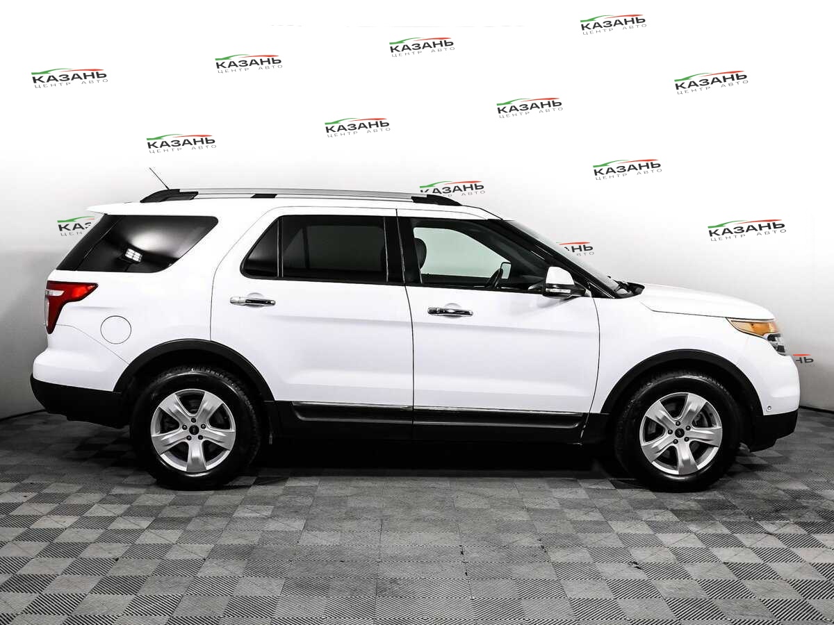Купить Ford Explorer с пробегом. Фото: #3