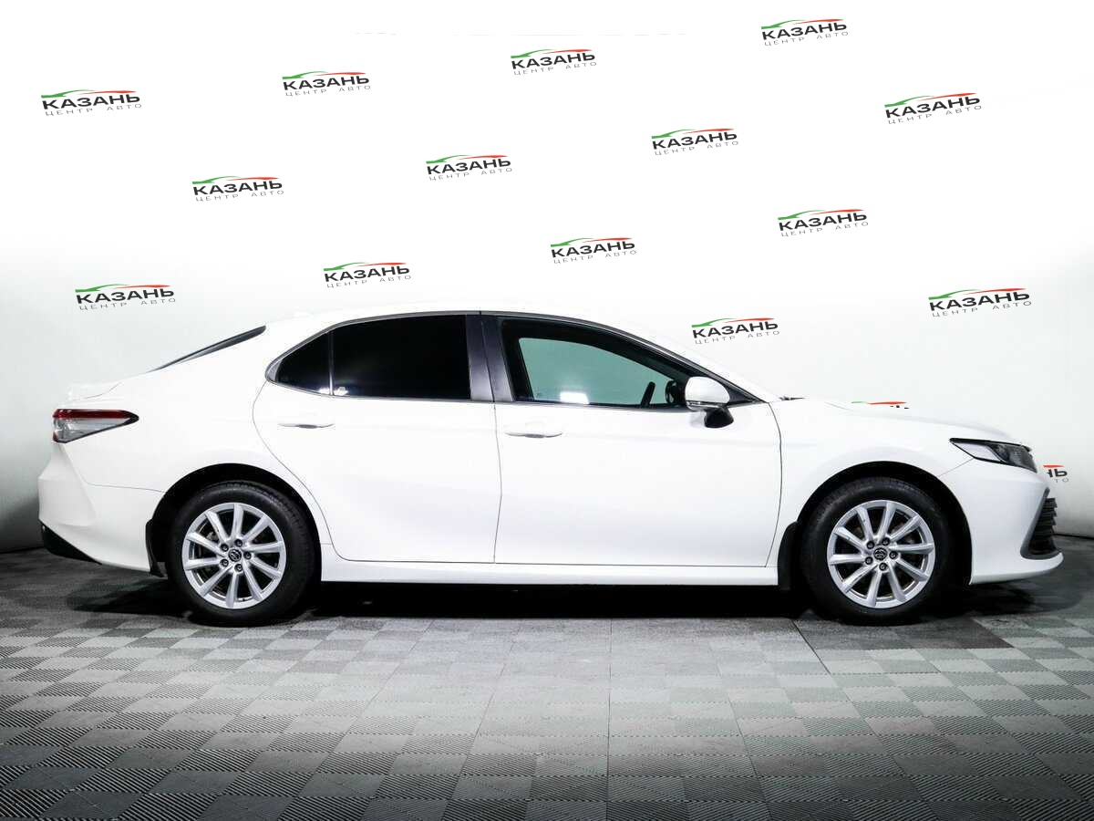 Купить Toyota Camry с пробегом. Фото: #3