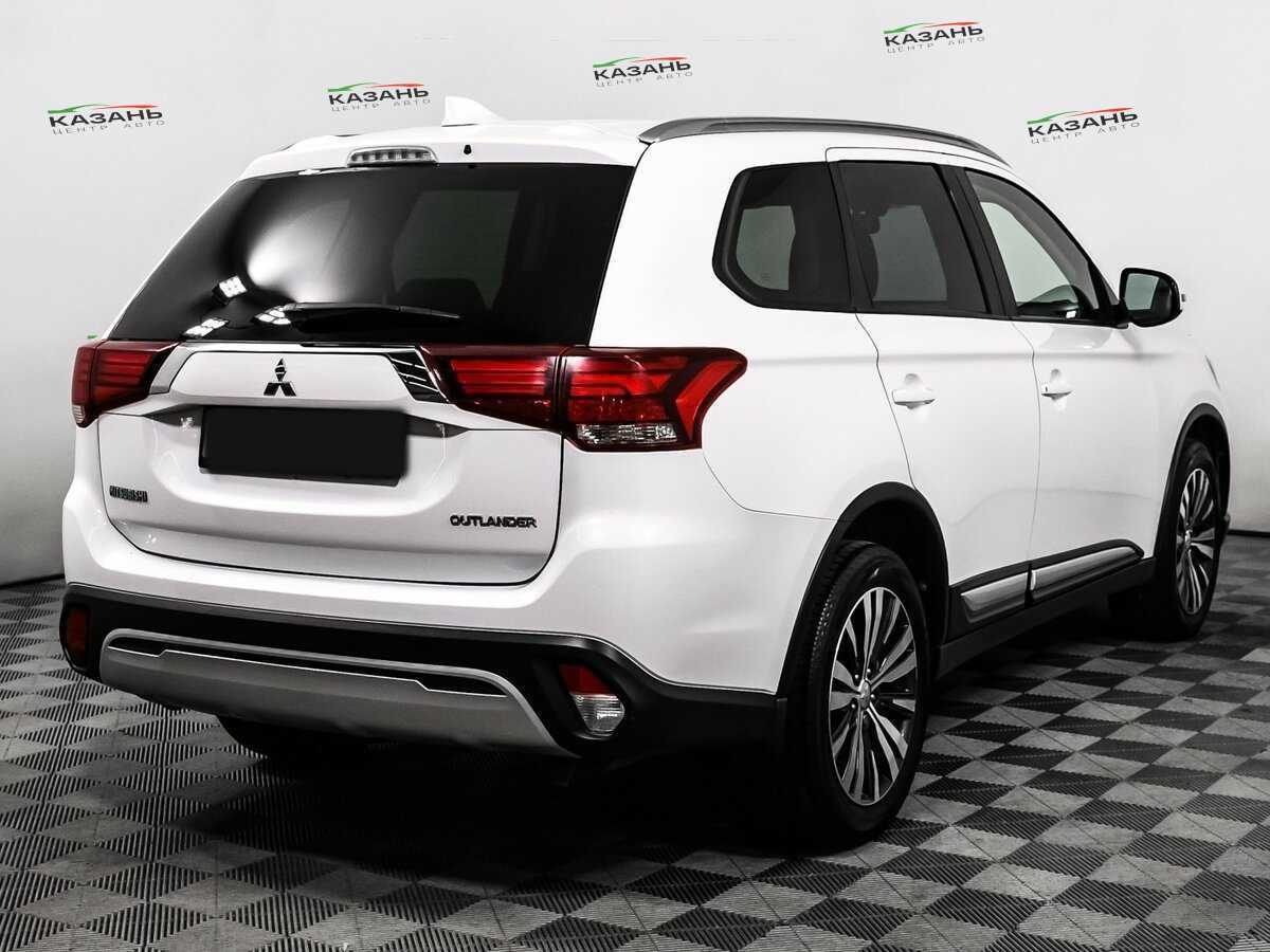 Купить Mitsubishi Outlander с пробегом. Фото: #4