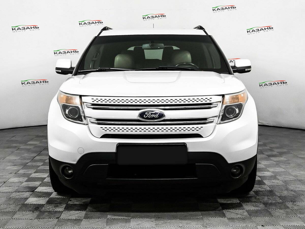 Купить Ford Explorer с пробегом. Фото: #1