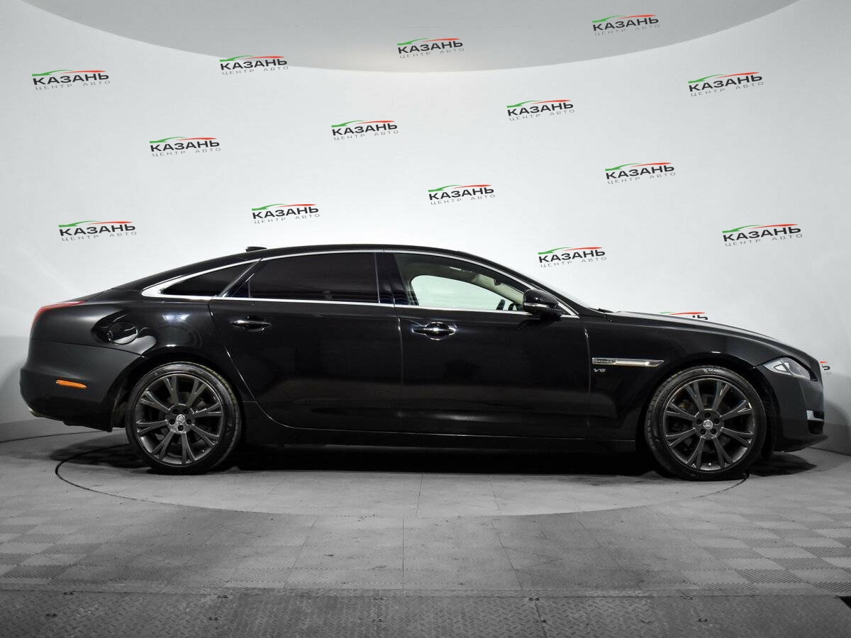 Купить Jaguar XJ с пробегом. Фото: #3