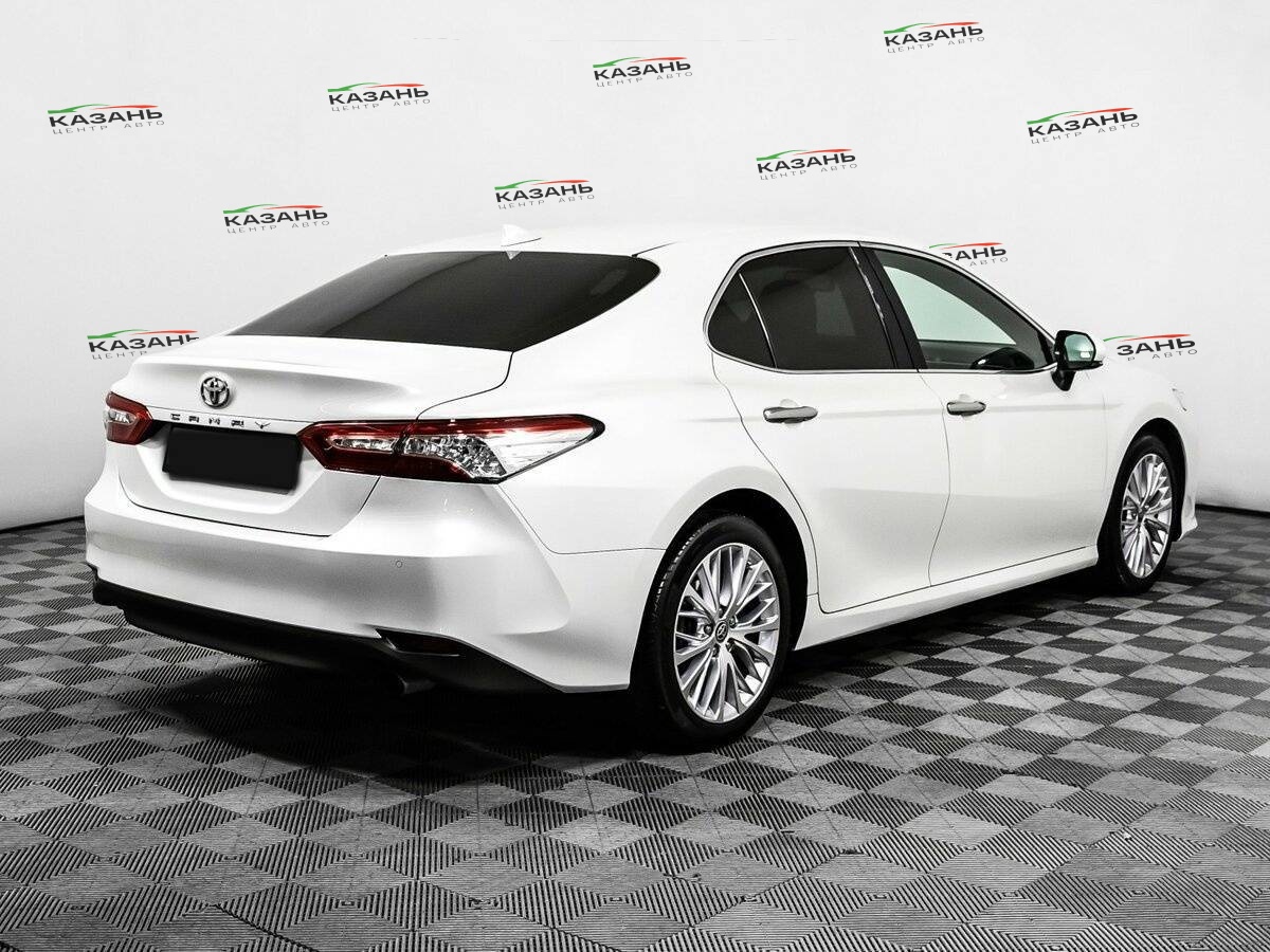 Купить Toyota Camry с пробегом. Фото: #4
