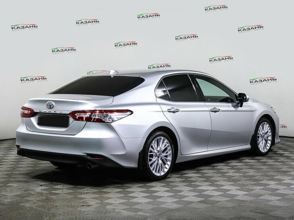 Купить Toyota Camry с пробегом. Фото: #3